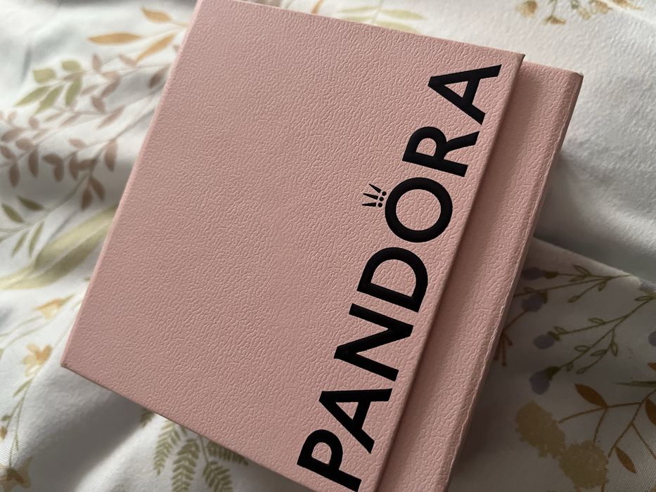Bratara Pandora noua