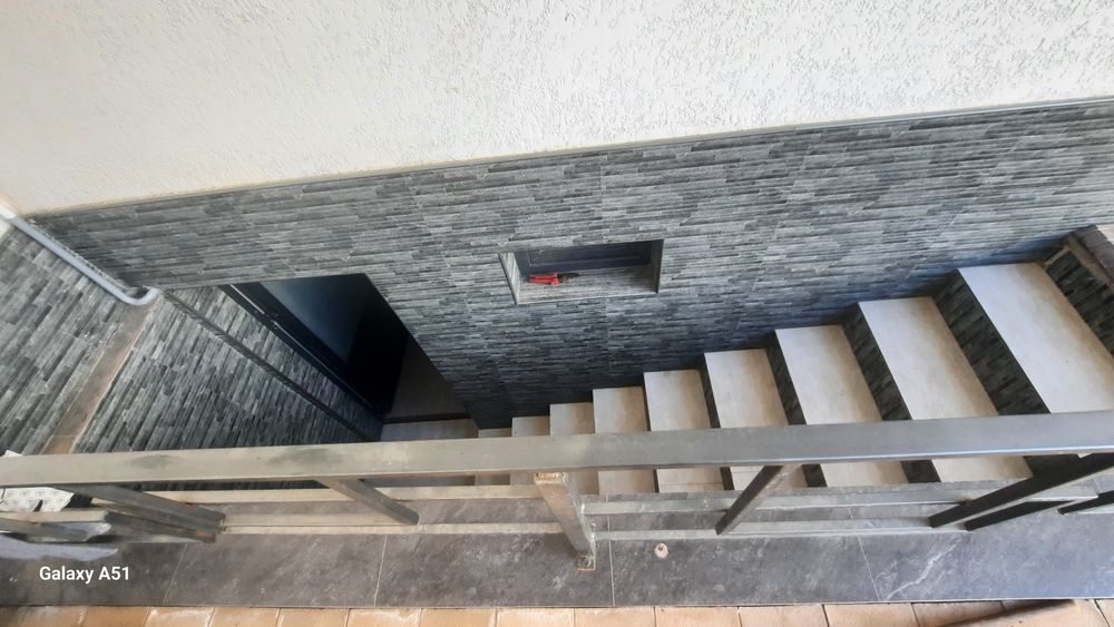 Срочно! 3,5 сот. Новый евродом 4+кухня+подвал+холл!Янги хов