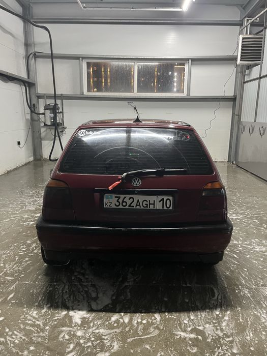 продам гольф 3 1.8 СРОЧНО