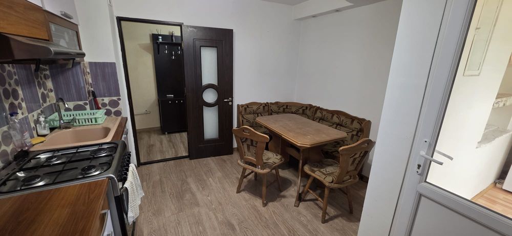 Închiriez apartament 3 camere decomandat 1 Mai