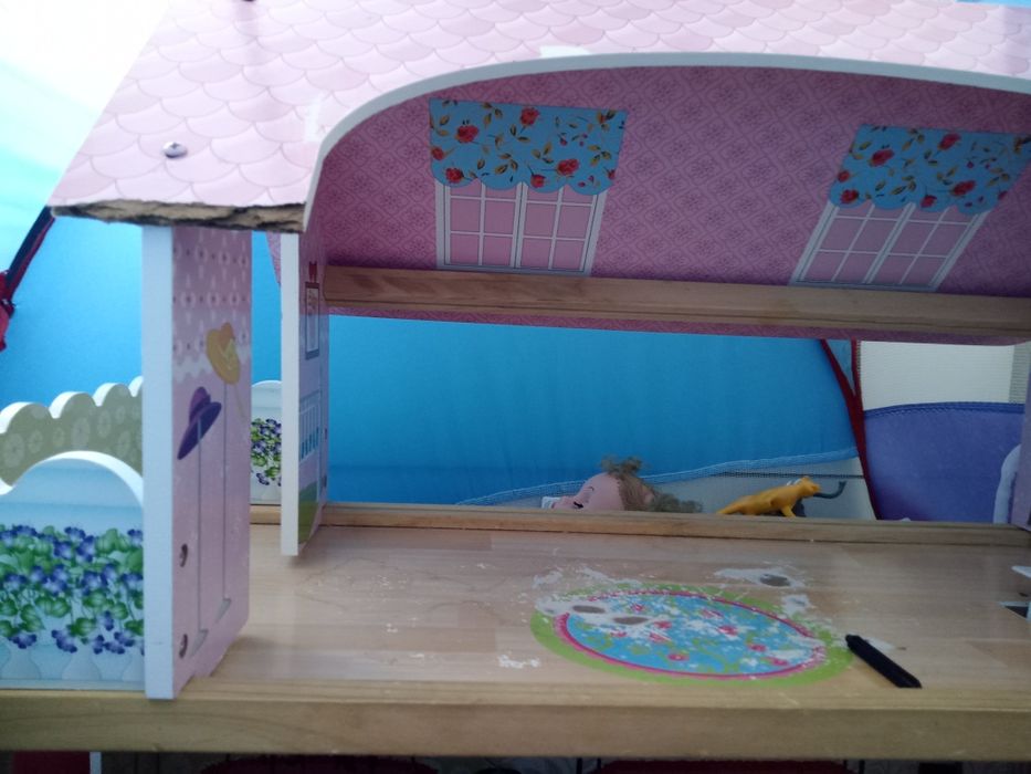 Кукольный домик для девочки