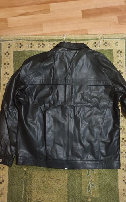 Geaca jacheta piele 100% noua marimea L si XL model deosebit ofertaa