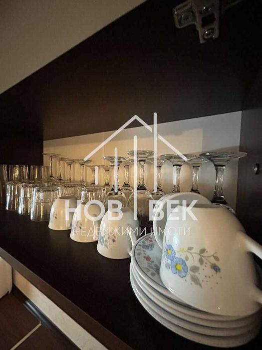 Дава се под наем Едностаен апартамент в Варна, Окръжна болница - 72 кв.м за 535.5 € - Снимка #1