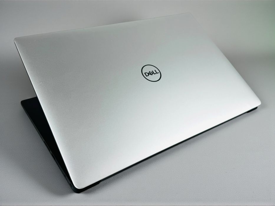 Лаптоп Dell XPS 7590 15" 4K UHD i7-9750H 2.60Ghz 16RAM 256GB SSD Nvidia GTX 1650 Перфектен! Гаранция!