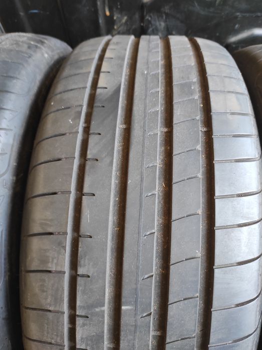 225/50/17 Goodyear