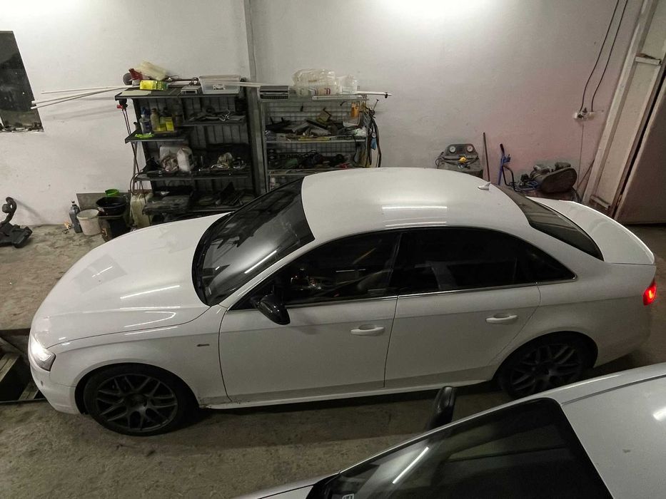 Usa stanga spte Audi A4 b8.5 2012 cod LY9C