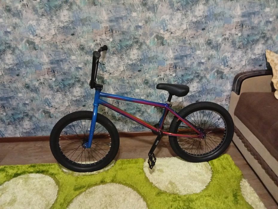 Велосипед BMX в отличном состояние