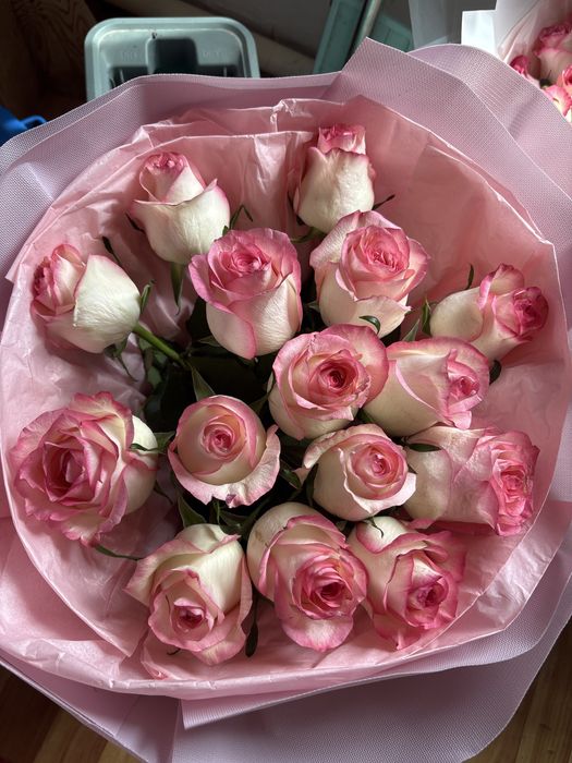 Свежий букет 10000тг Г.Кызылорда шанхай касына бенто торт бар 4000тг..