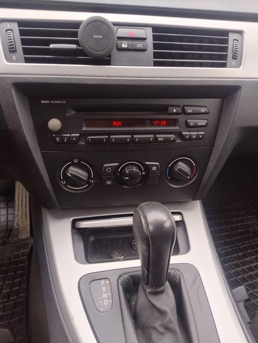 BMW Seria 3 E90 318i