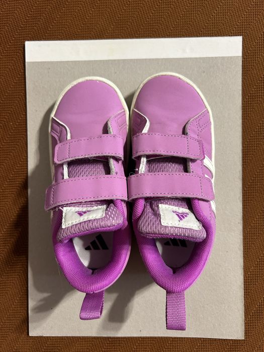 Adidasi copii Adidas roz marimea 26 stare foarte buna
