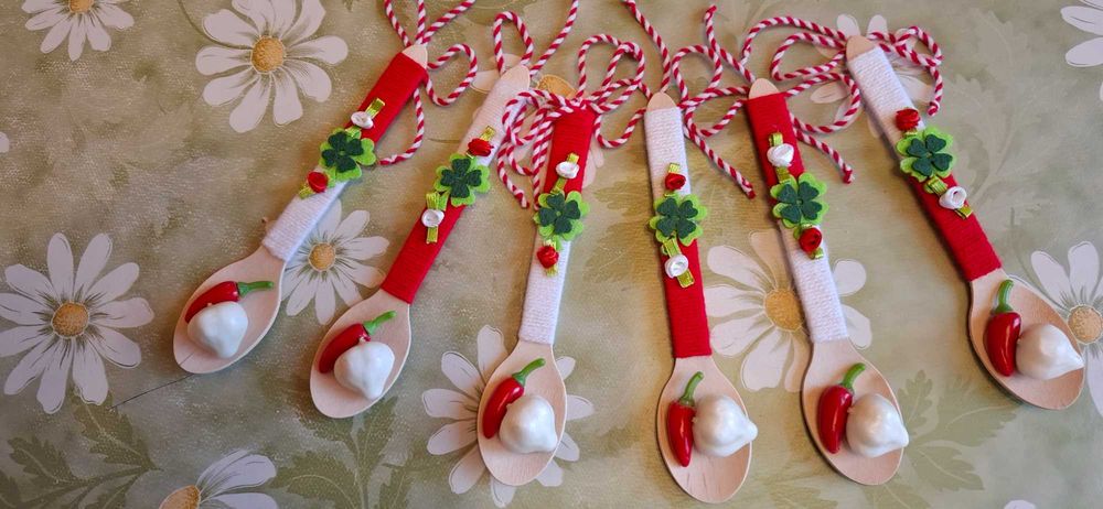 МАРТЕНИЦИ за малки и големи