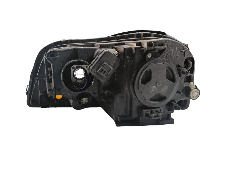 Far Uk Dreapta Fata Volvo Xc90 I 275 2002 - 2015