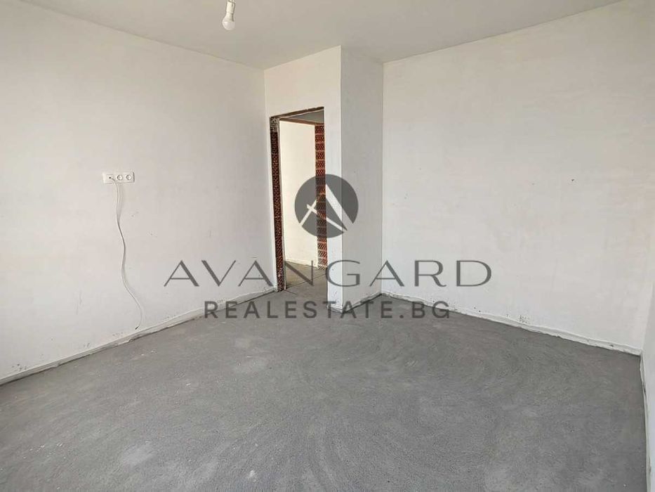 Продава се Тристаен апартамент в с. Белащица, Област Пловдив - 108 кв.м за 1500 €/кв.м - Снимка #8