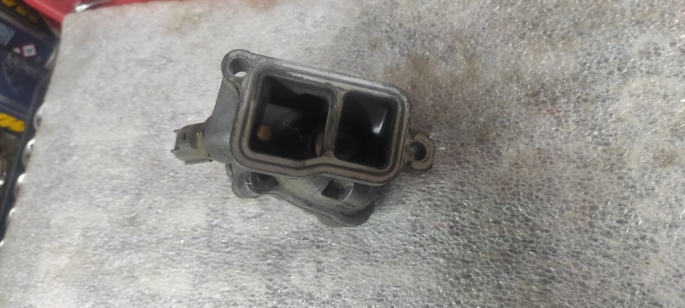 Термостат с датчик за Волво