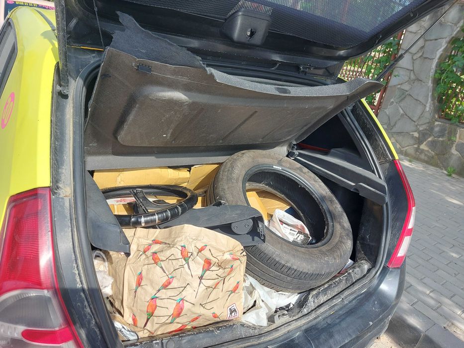 DACIA SANDERO 2011 PREȚ 600 EURO NEG