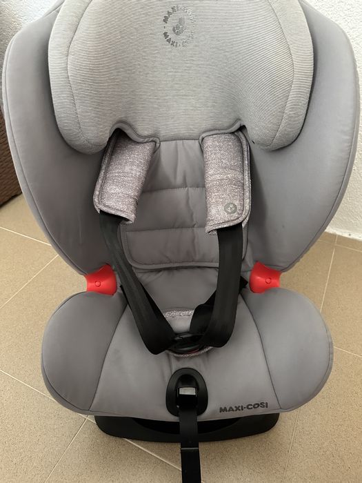 детско столче за кола Maxi Cosi Titan Nomad Grey 9-36кг