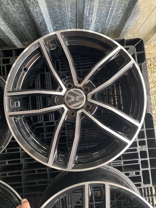 18 цола 5 х 112 мм Фолксваген , Ауди , Шкода , VW , Audi