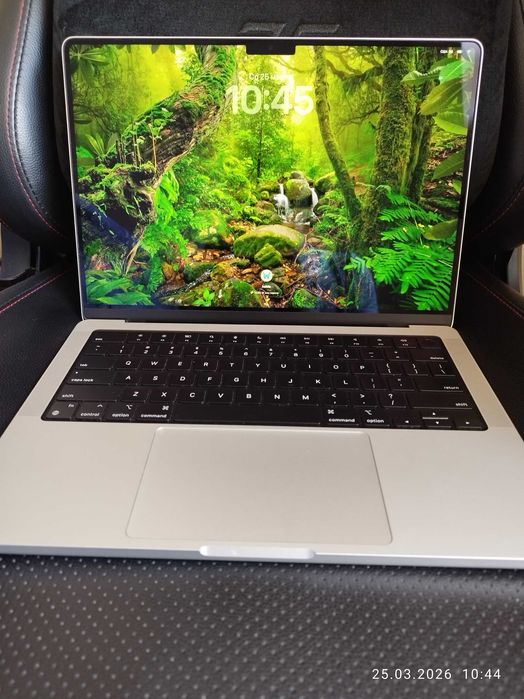 MacBook Pro 14 M3 8GB / 512GB Silver