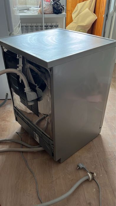 Продается посудомоечная машина