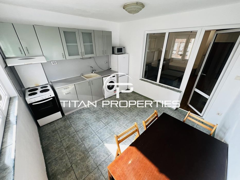 Дава се под наем Едностаен апартамент в Бургас, Славейков - 54 кв.м за 306 € - Снимка #2