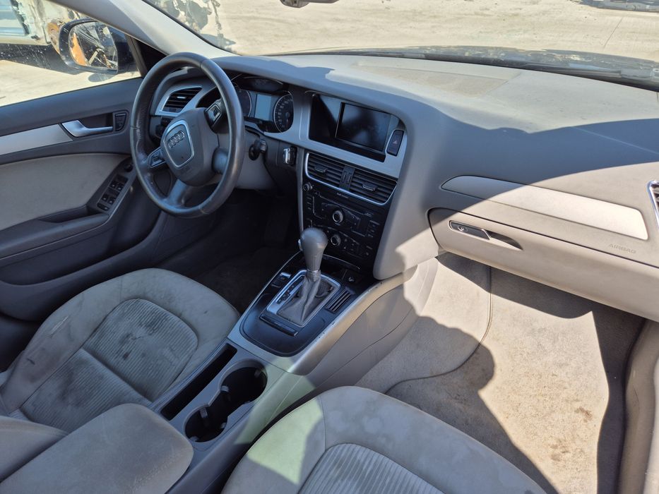 Dezmembram Audi A4 B8 Automat 2010 CAGA 2.0TDI