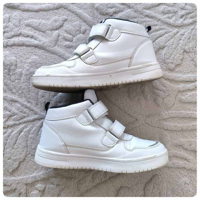 Продам кроссовки