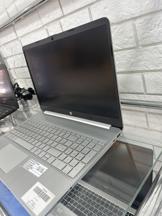 Ноутбук HP Laptop