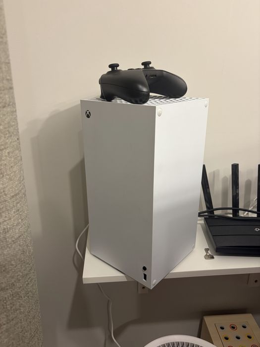 Xbox Series X 1TB (белый)