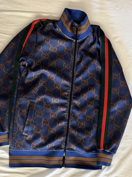 Trening Gucci-Lux și Confort intr-un singur set!