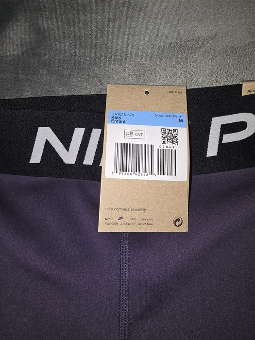 Дамски спортни клинове Gymshark, Nike