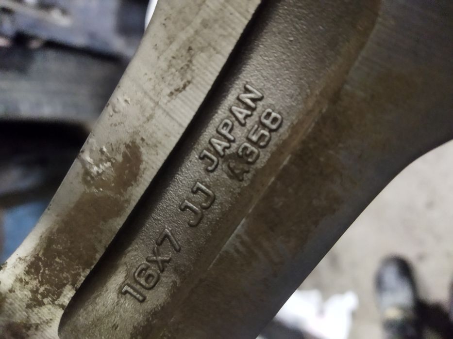 Диски на 16 крепеж 4*100 и 5*100