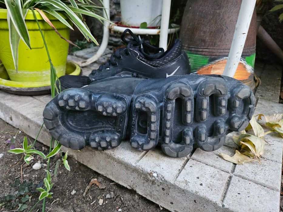 Маратонки Nike черни 38.5