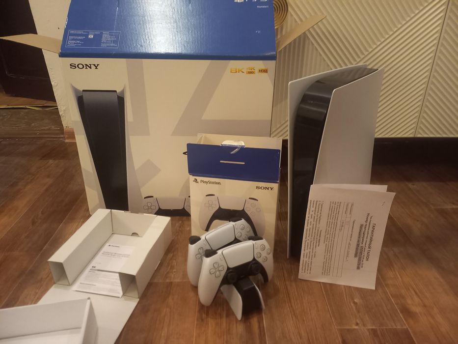 Ps5 с гарантиай 2месеца