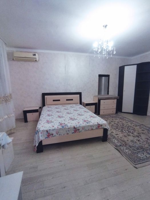 Кровать 2 спальн, с тумбами,18000