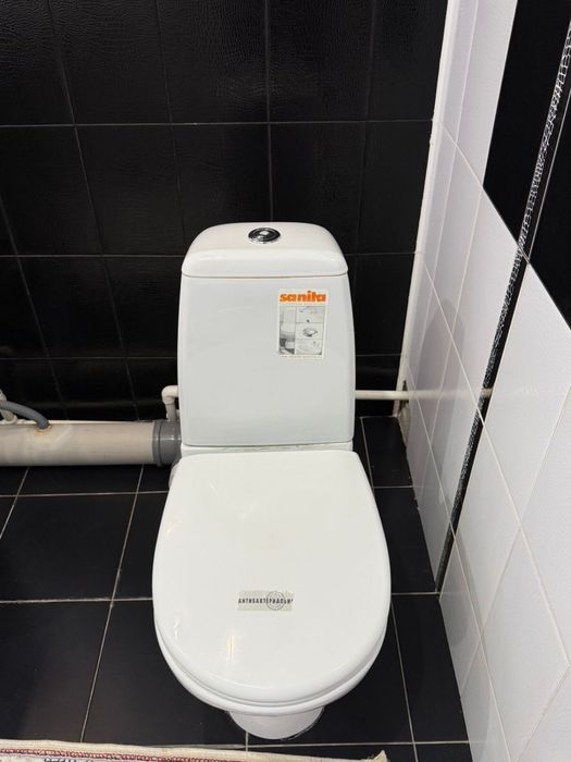 Продам унитаз в хорошем состоянии