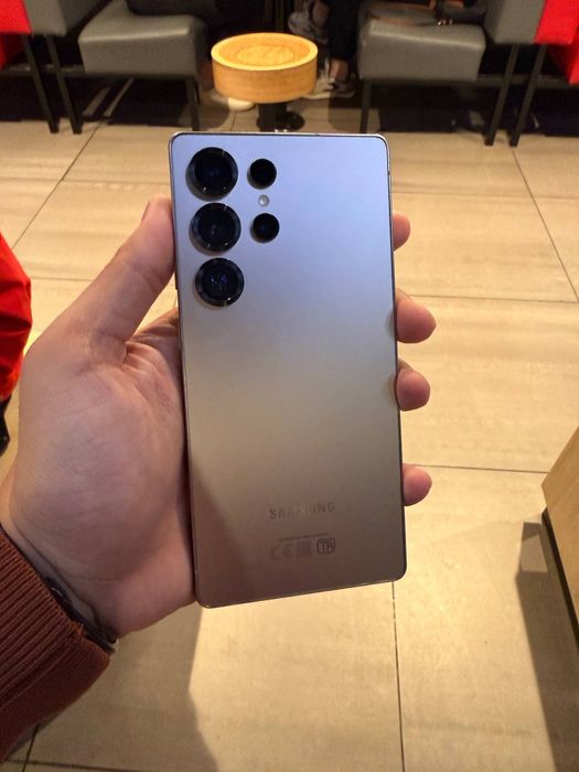 Продам свой собственный телефон Samsung S25 Ultra