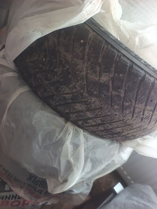 215/55Р17  хабарласыңыздар 50 мың саудасы жоқ ,жағдаиы жақсы