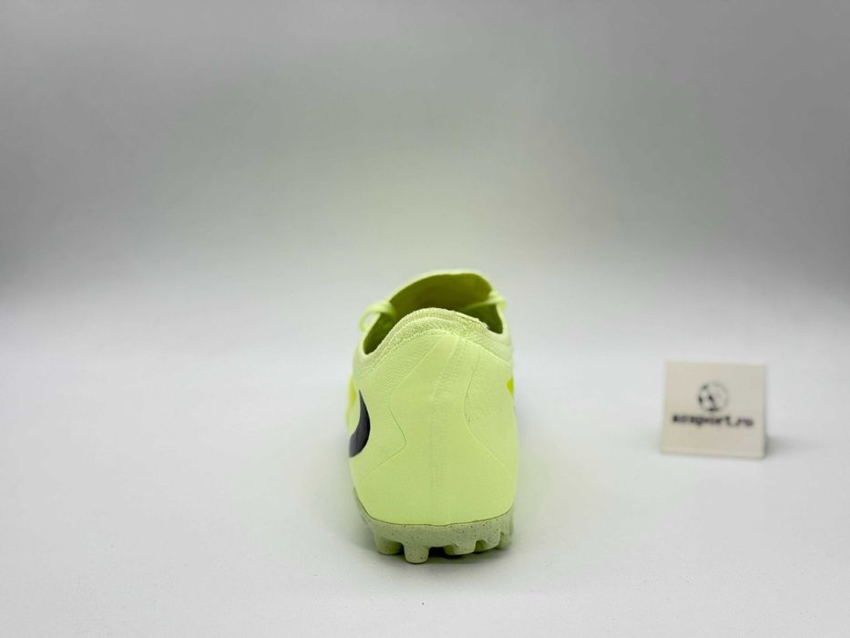 Nike ReactX Phantom 6 Low PRO TF (40; 40,5; 41)