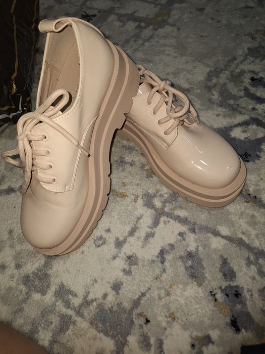 Обувь женская 39размер