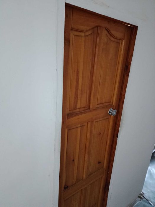 Двери деревянные