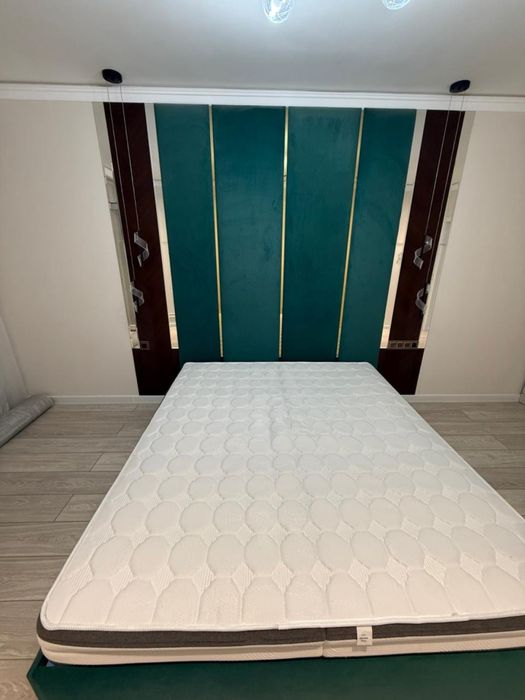 Продам спальную кровать