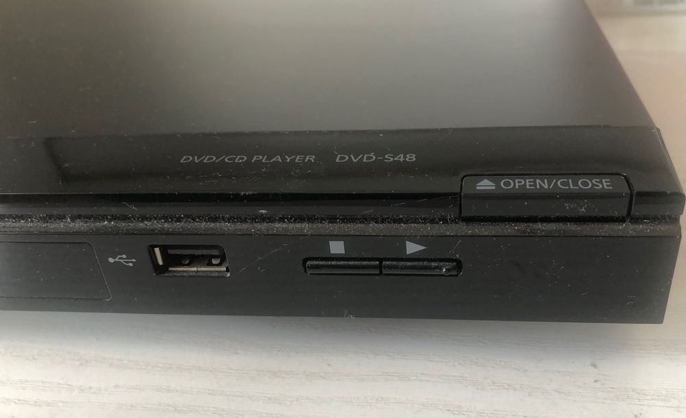 Panasonic DVD/CD Player модел DVD-S48