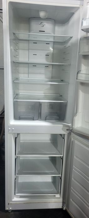 Продам холодильник атлант