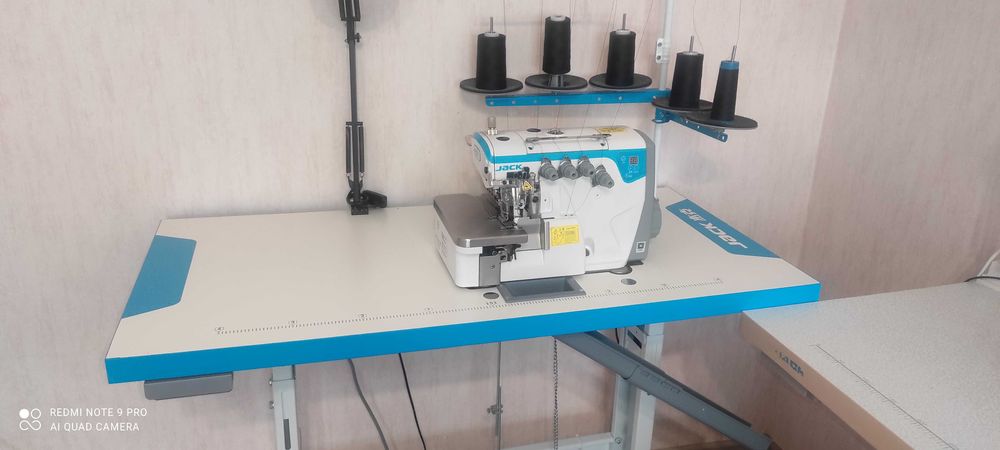 Промышленный оверлок