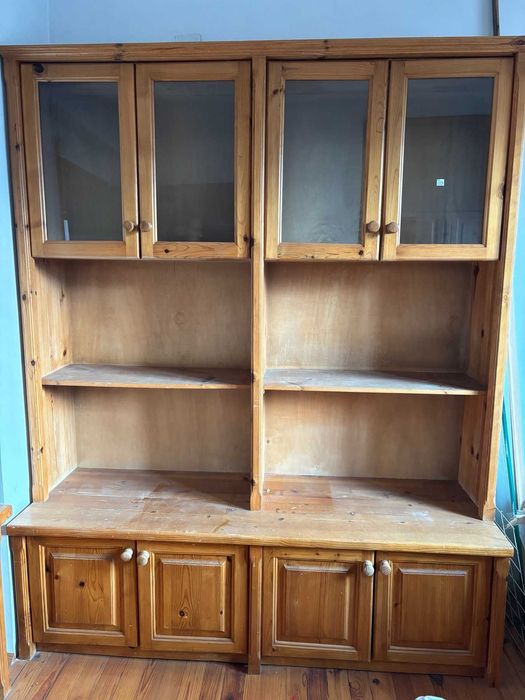 Мебели от масивно дърво