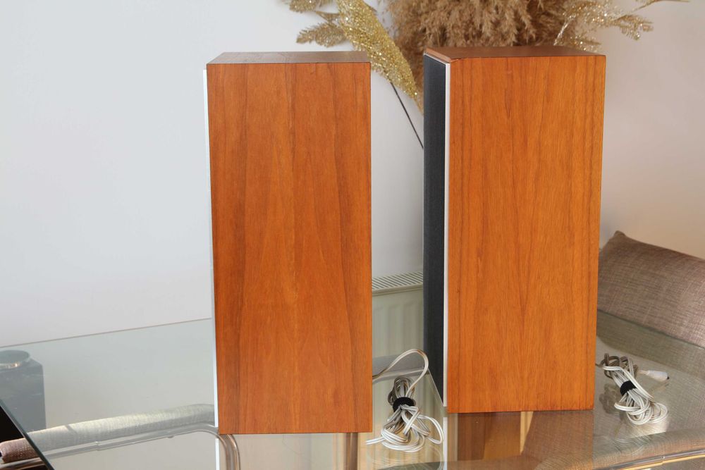 Boxe SSB 80 cu difuzoare Philips seria AD si furnir natural de nuc.