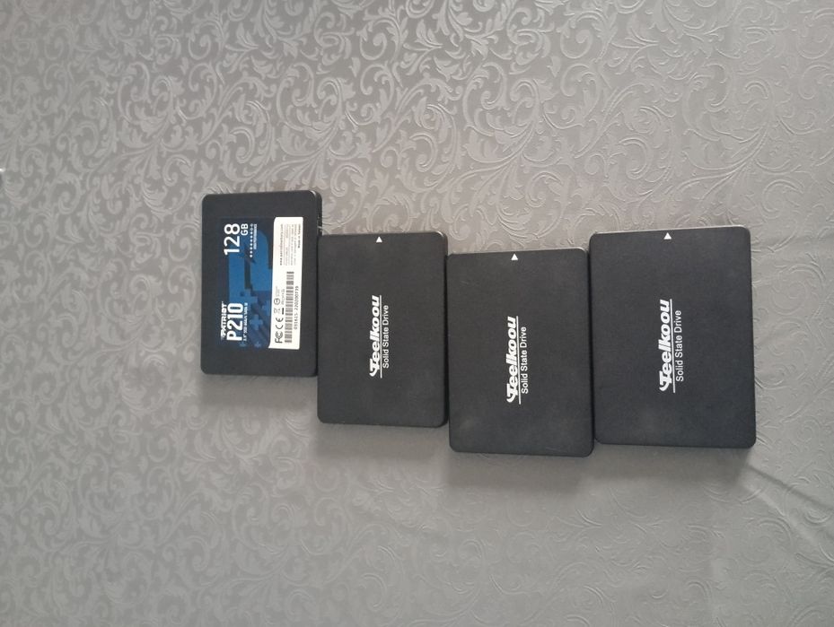 ssd 120gb 4штук.