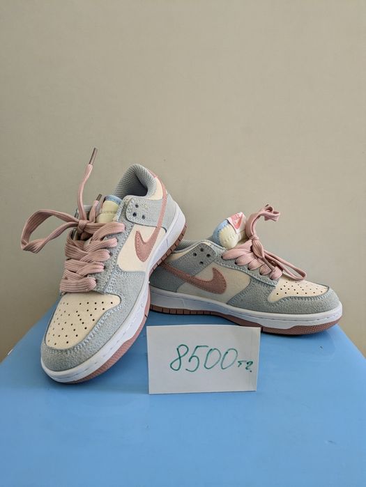 Кроссовки nike на девочку 31