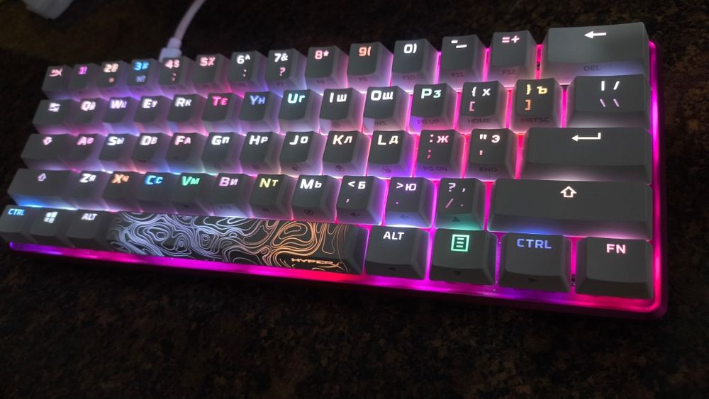 Клавиатура HyperX Alloy Origins 60 + Наушники: Razer BlackShark V2