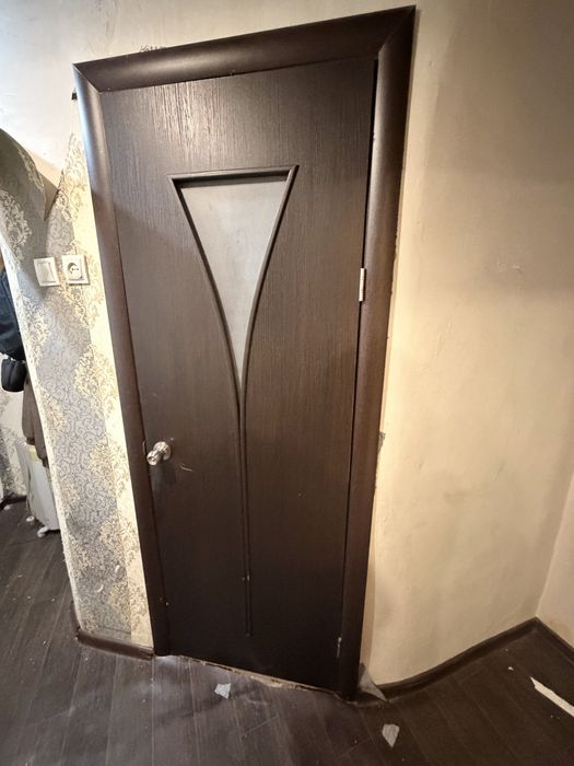 Продам 3 межком.двери